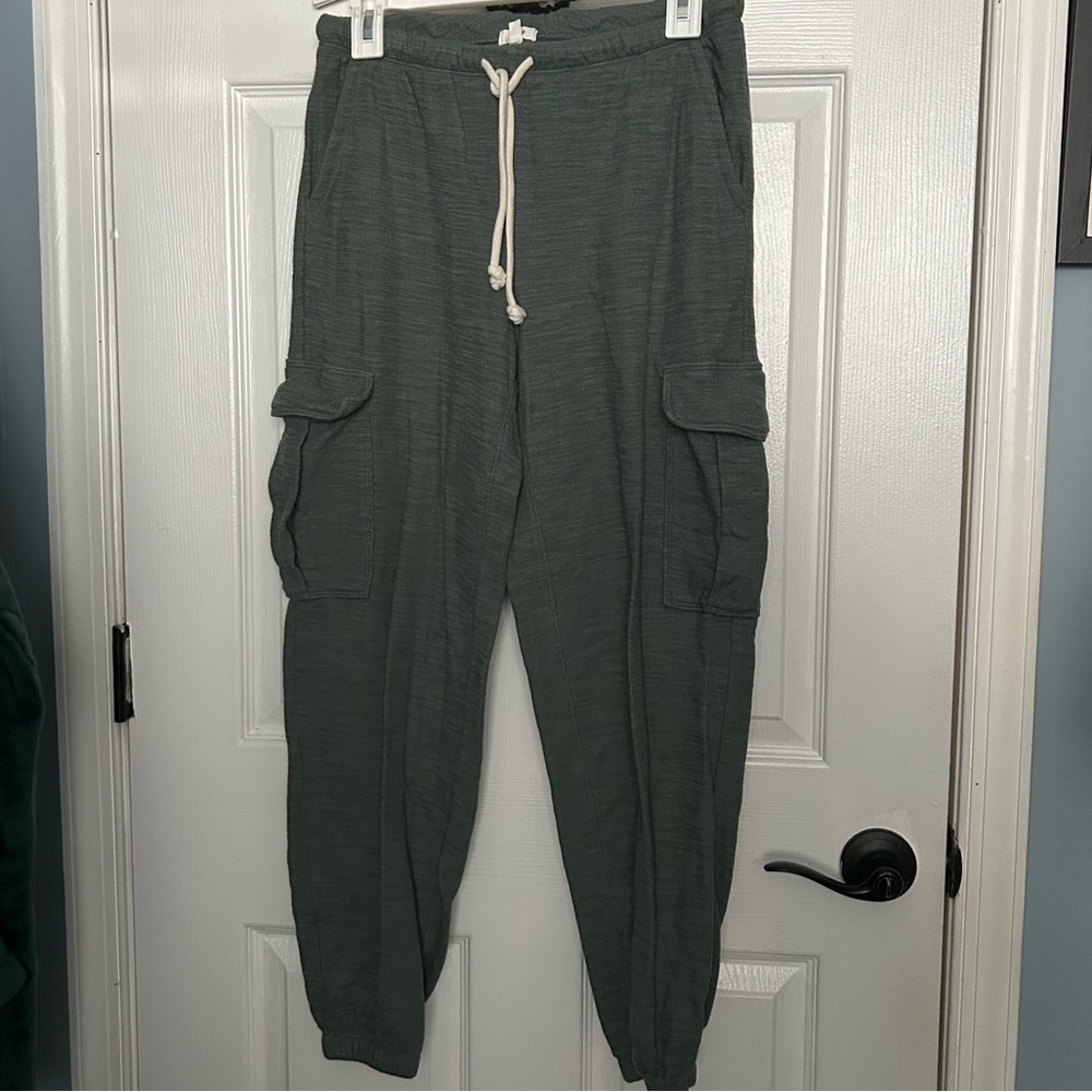 green cargo joggers